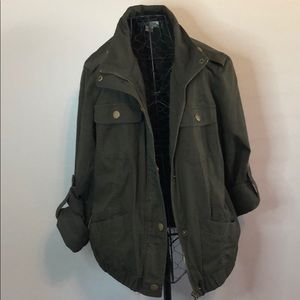 Army Green light weight cargo jacket, large